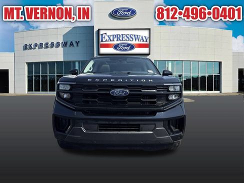 Used 2025 Ford Expedition Active AWD/4WD image 11