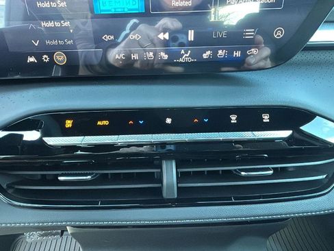 New 2026 Buick Enclave Avenir w/ Super Cruise Package image 19