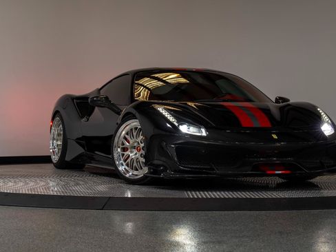 Used 2019 Ferrari 488 Pista Coupe RWD image 26