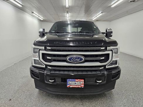 Used 2020 Ford F250 Platinum w/ FX4 Off-Road Package AWD/4WD image 2