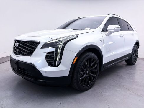 Used 2023 Cadillac XT4 Sport w/ LPO, Onyx Lite Package FWD image 11