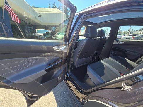 Used 2023 Volkswagen ID.4 Pro S RWD image 15
