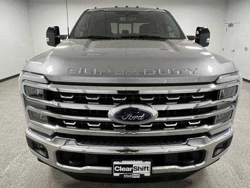 Used 2024 Ford F350 Lariat image 3