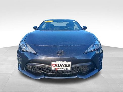 Used 2017 Toyota 86 image 11