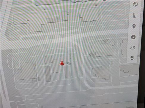 Used 2022 Tesla Model Y Long Range image 10