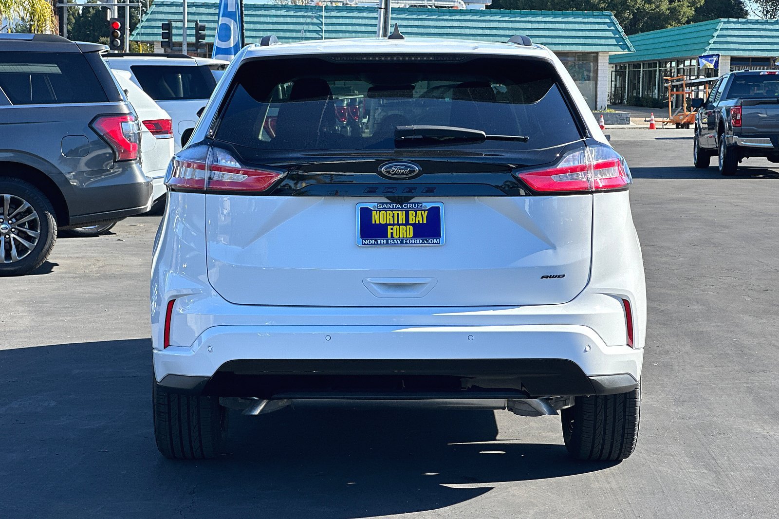 Used 2024 Ford Edge SE w/ Black Appearance Package AWD/4WD image 5