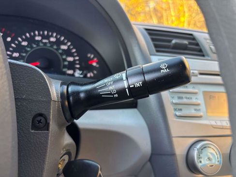 Used 2009 Toyota Camry LE image 17