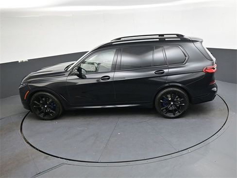 Used 2024 BMW X7 M60i w/ Executive Package image 23