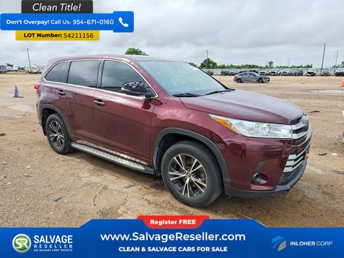 Used 2018 Toyota Highlander LE FWD image 5