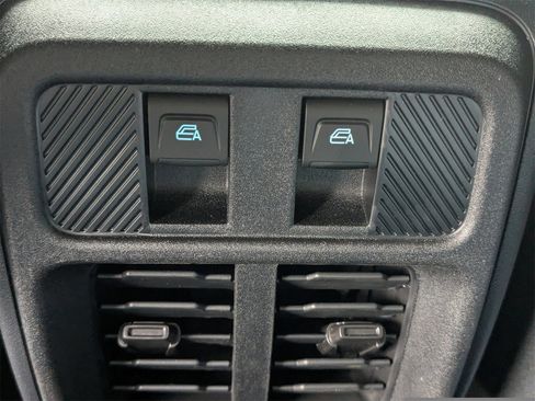 New 2025 Ford Bronco BASE w/ Sasquatch Package image 15