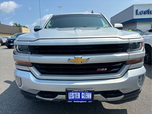 Used 2018 Chevrolet Silverado 1500 LT w/ All Star Edition AWD/4WD image 4