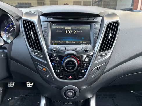 Used 2015 Hyundai Veloster Turbo w/ Option Group 04 image 29