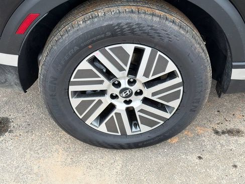 New 2026 Hyundai Palisade SEL Premium w/ Tow & Go Package FWD image 18
