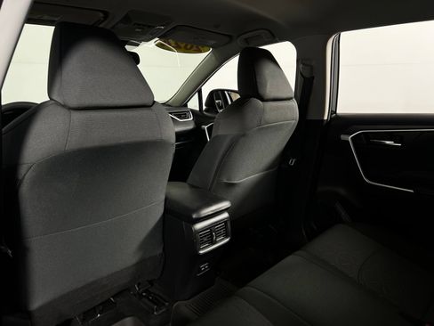 Certified 2024 Toyota RAV4 XLE FWD image 21