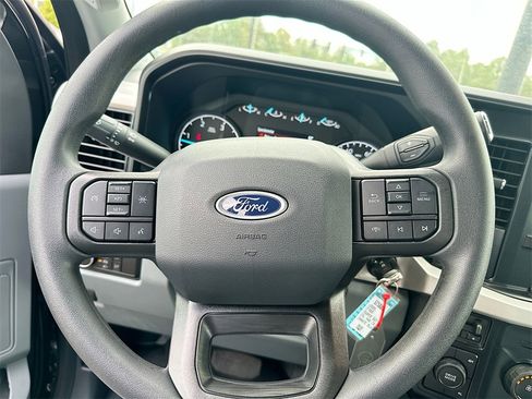 New 2025 Ford F550 4x4 Crew Cab Super Duty image 18