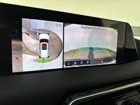 New 2026 Nissan Armada SL w/ Captain's Chari Seat Package image 9