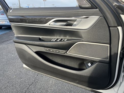 Used 2020 BMW 740i w/ M Sport Package image 14