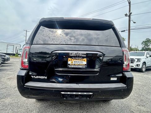 Used 2019 GMC Yukon SLT AWD/4WD image 4