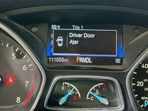 Used 2016 Ford Focus SE image 18