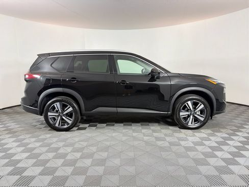 Used 2026 Nissan Rogue SL AWD/4WD image 2