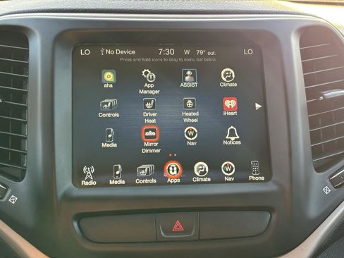 Used 2017 Jeep Cherokee Limited AWD/4WD image 27