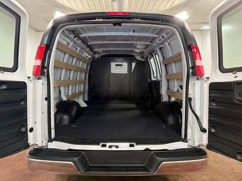 Used 2024 GMC Savana 2500 w/ Driver Convenience Package image 79