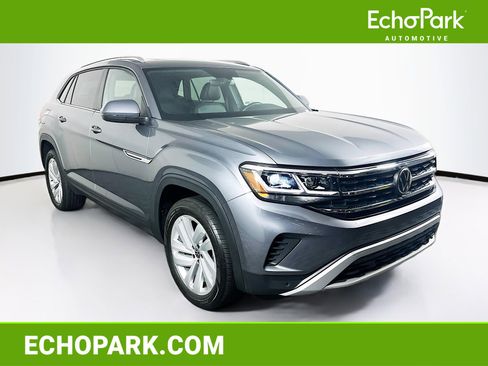 Used 2023 Volkswagen Atlas Cross Sport SE image 1
