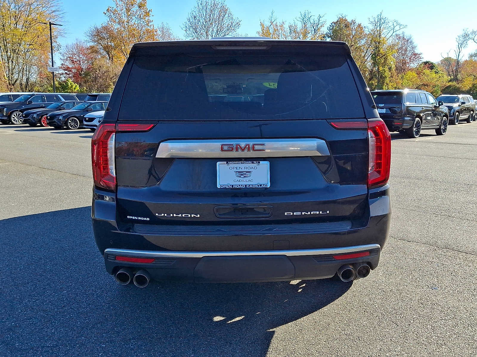 Used 2024 GMC Yukon Denali AWD/4WD image 7