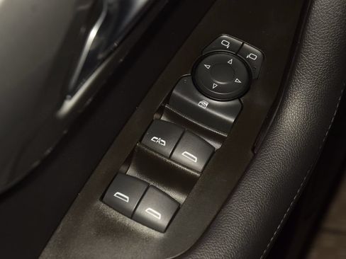Used 2019 Chevrolet Blazer LT FWD image 48