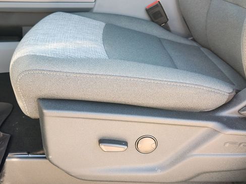 New 2026 Ford F250 XLT w/ XLT Premium Package image 23