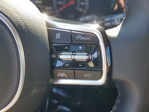 Used 2022 Kia Sorento S w/ Panoramic Sunroof Package image 13