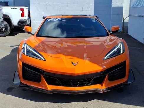 Used 2024 Chevrolet Corvette Z06 w/ Stealth Interior Trim Package RWD image 2