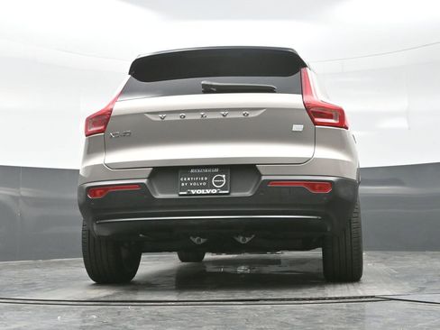 Used 2023 Volvo XC40 Recharge Ultimate image 25