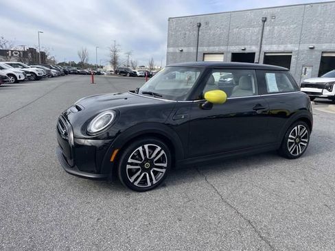 Used 2024 MINI Cooper SE image 7