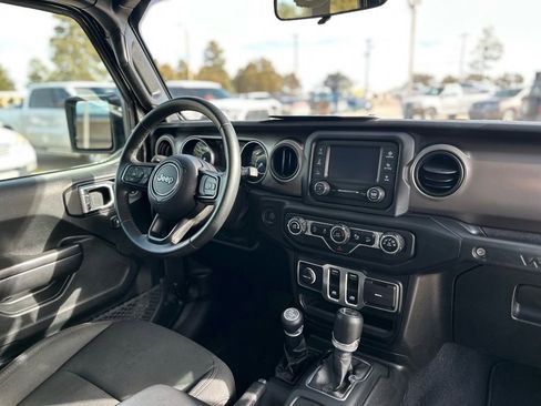 Used 2020 Jeep Wrangler Sport image 16