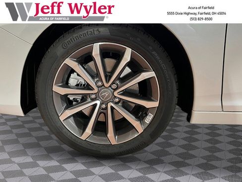 New 2025 Acura Integra image 12