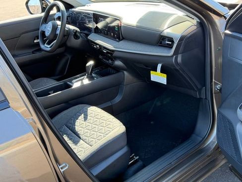 New 2026 Nissan Kicks SV image 26