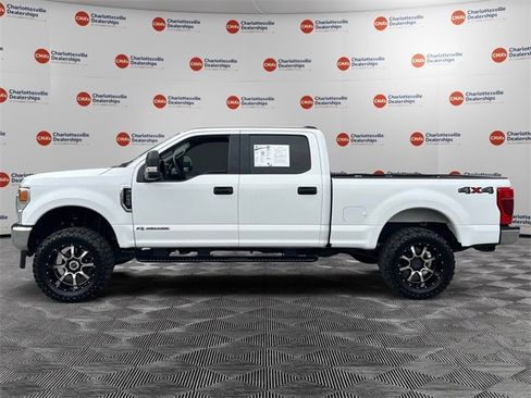 Used 2022 Ford F250 XLT image 2