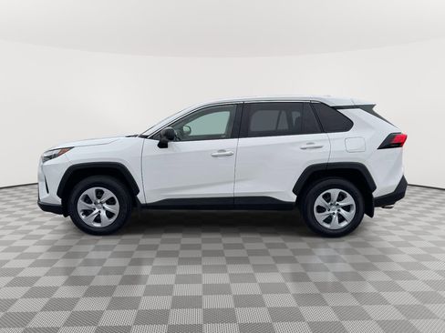 Used 2023 Toyota RAV4 LE image 4