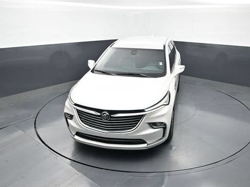 Used 2023 Buick Enclave Essence FWD image 18