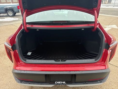 New 2025 Kia K4 LXS image 10