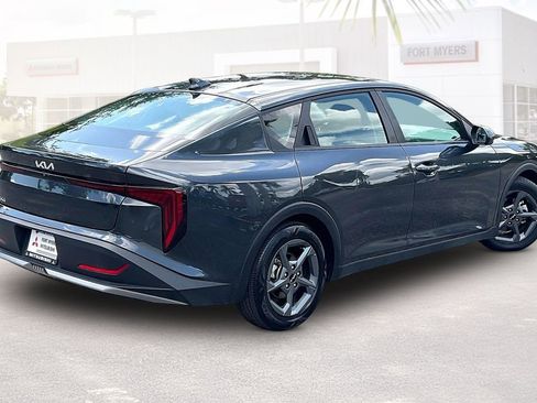 Used 2025 Kia K4 FWD image 34