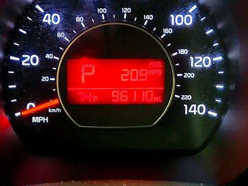 Used 2016 Kia Soul + w/ Designer's Package FWD image 15