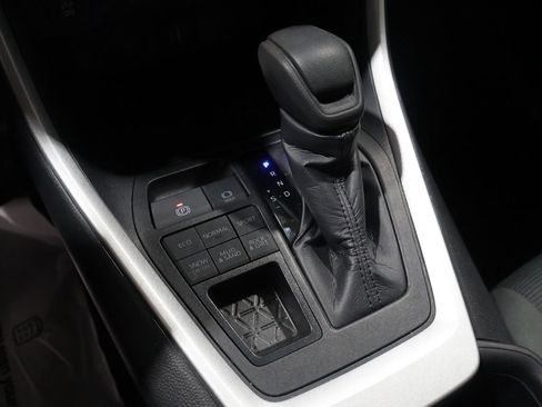 Used 2024 Toyota RAV4 LE image 29