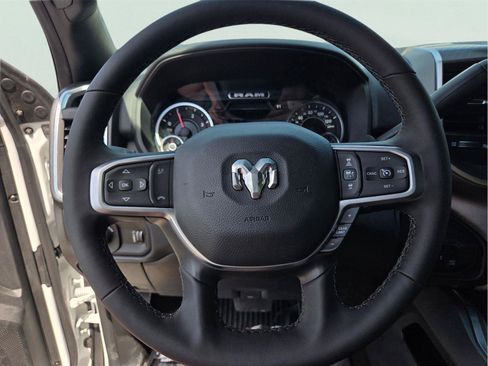 New 2026 RAM 2500 Big Horn AWD/4WD image 18