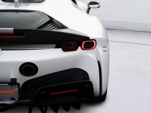 Used 2022 Ferrari SF90 Spider AWD/4WD image 30