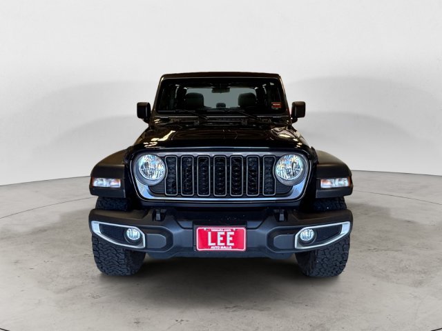 Used 2025 Jeep Gladiator Sport AWD/4WD image 9