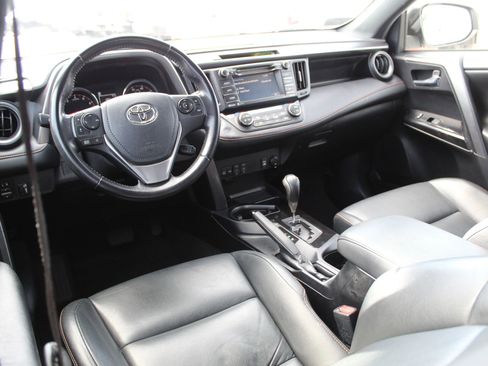 Used 2016 Toyota RAV4 SE FWD image 20