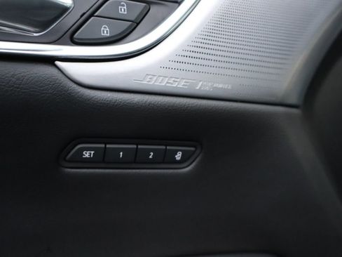 Used 2021 Cadillac XT5 Premium Luxury image 11