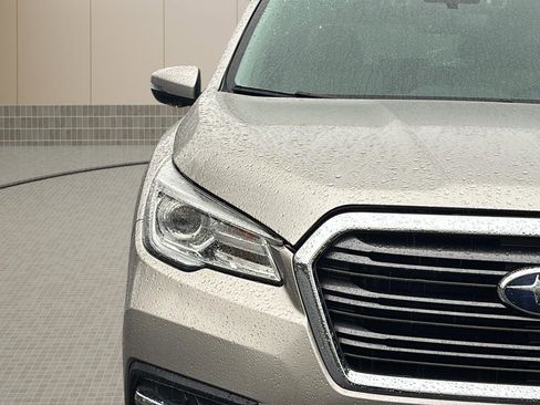 Used 2019 Subaru Ascent Limited w/ Popular Package #2A image 10